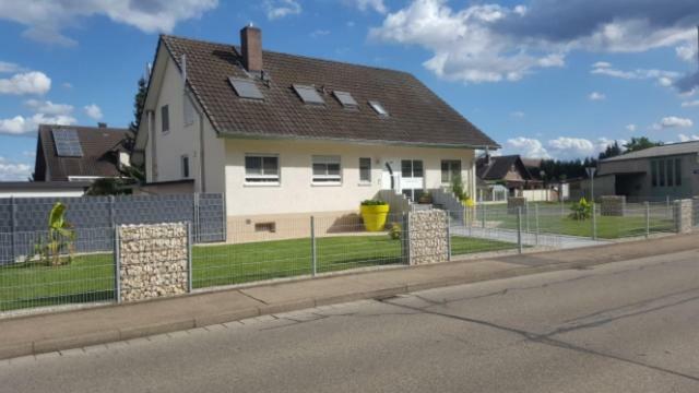 Ferienwohnung Witt Rheinhausen Ngoại thất bức ảnh